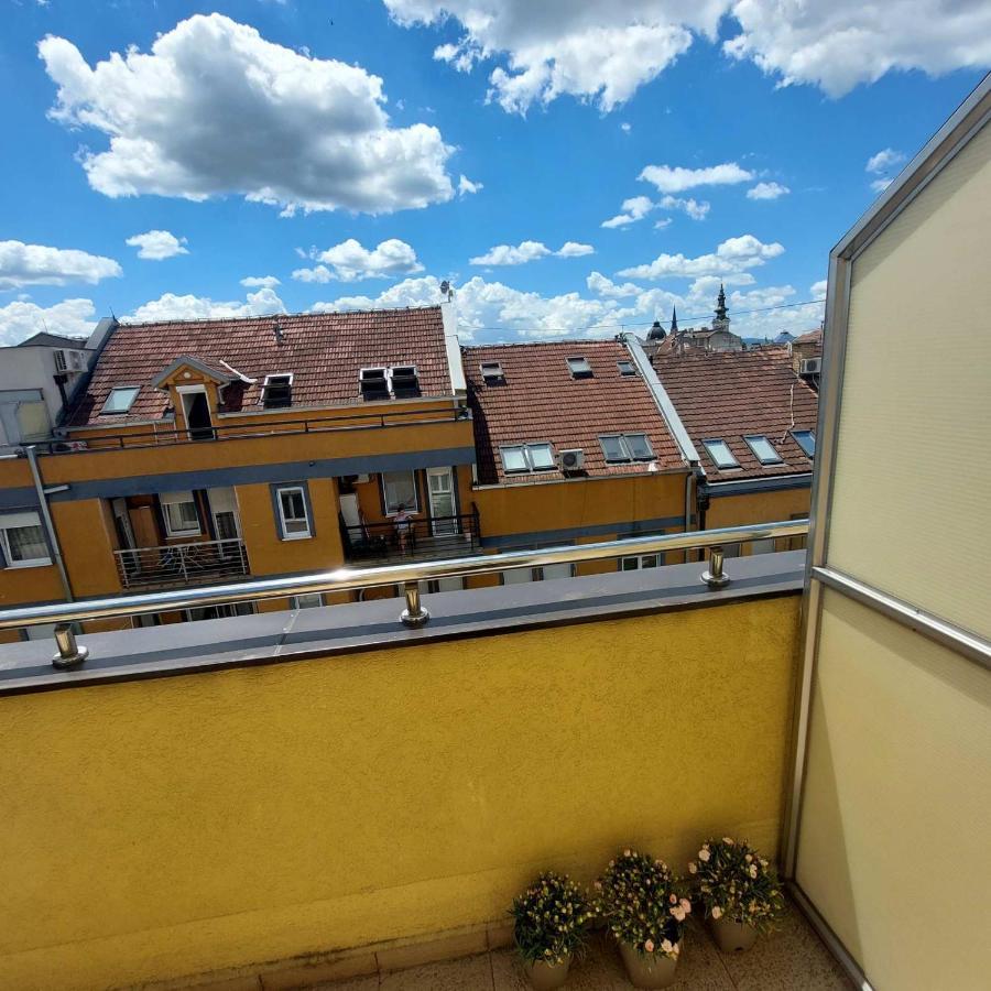 Soul Stan Na Dan Apartman Újvidék Kültér fotó